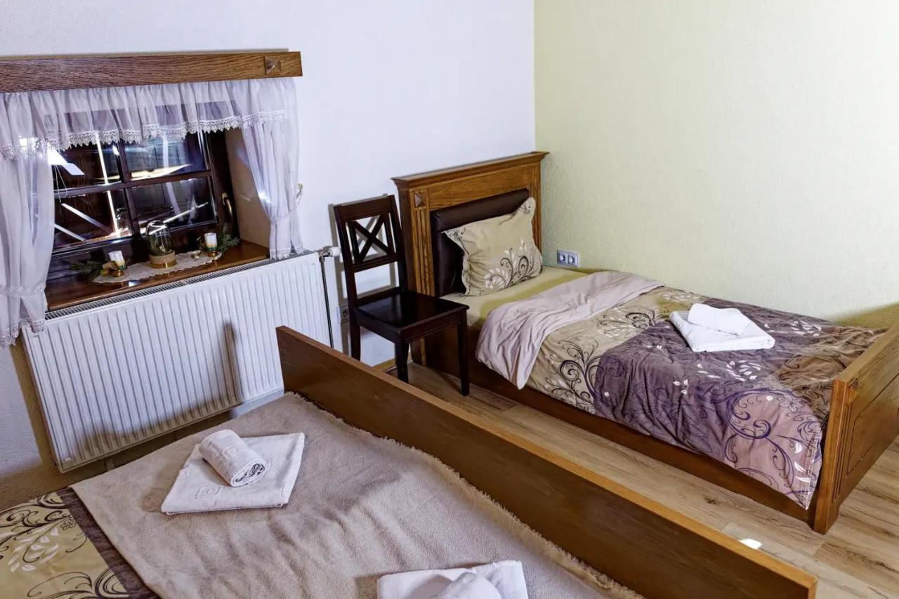 The House Of The Miyaks Hotel Rostusa Buitenkant foto